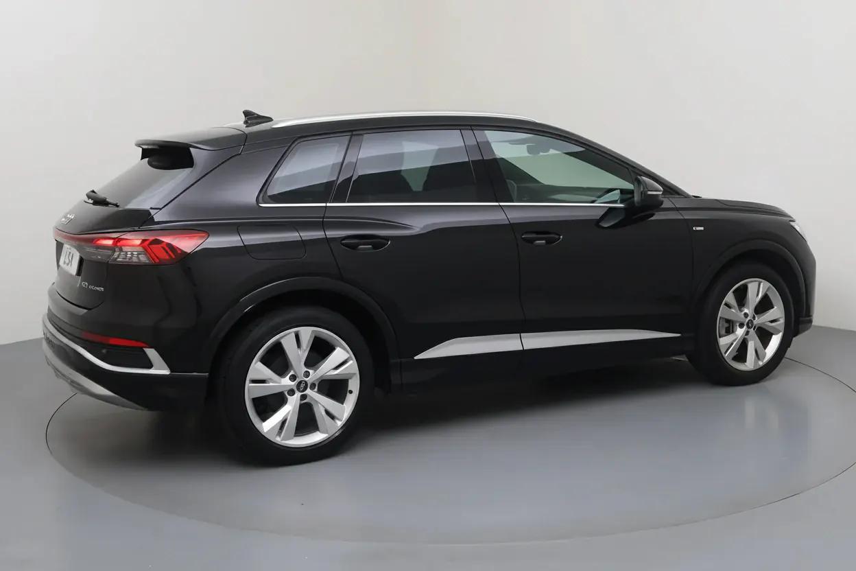 Audi Q4 e-tron Paris vue 3 Audi Q4 e-tron en leasing sans apport à Paris — vue 3