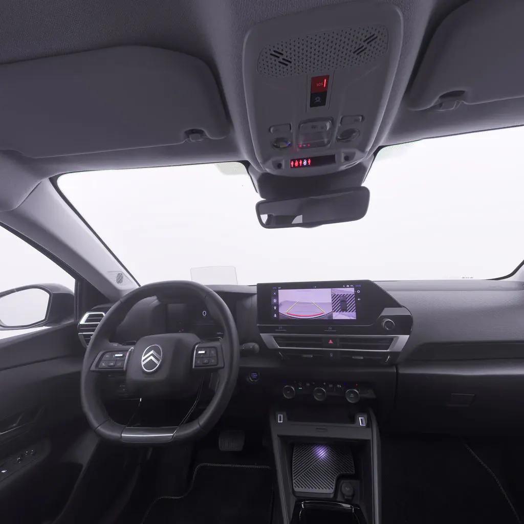 Citroën C4 Paris vue 5 Citroën C4 en leasing sans apport à Paris — vue 5