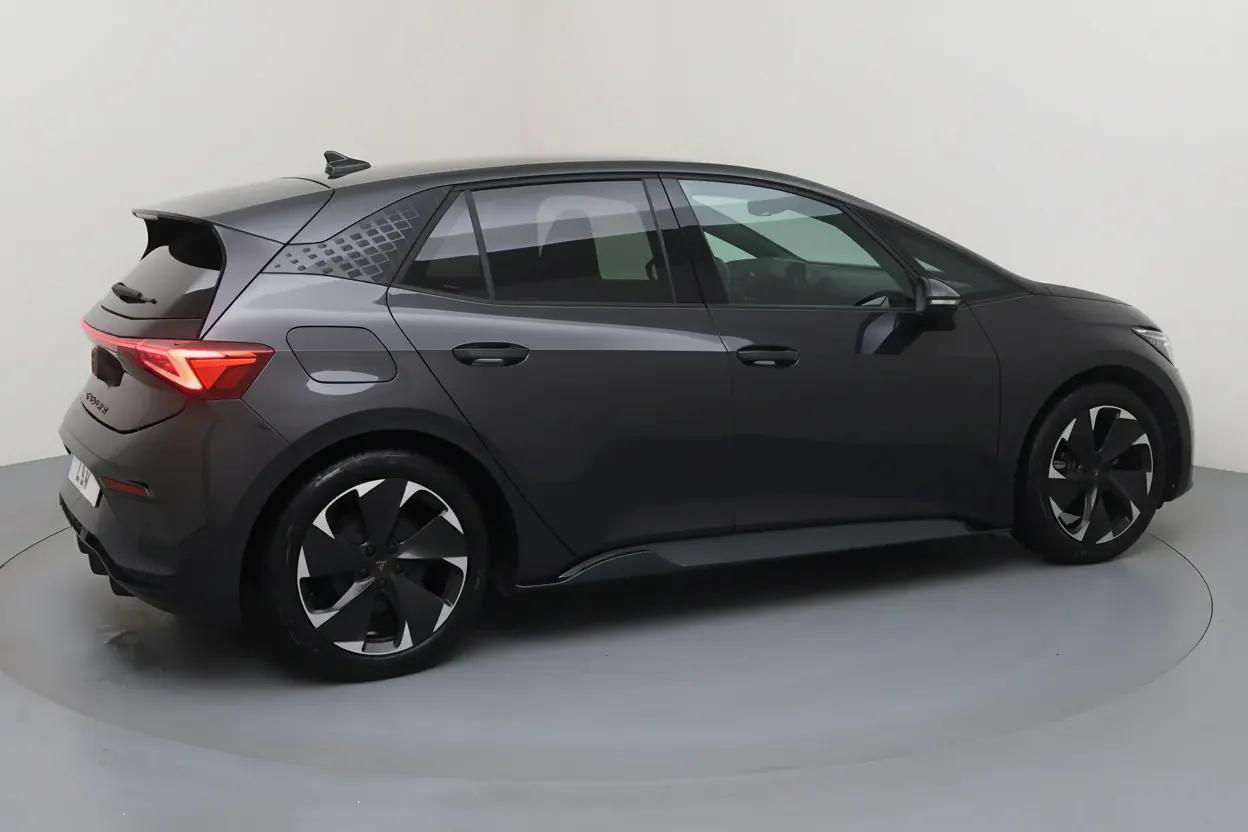 Cupra El-Born Paris vue 3 Cupra El-Born en leasing sans apport à Paris — vue 3