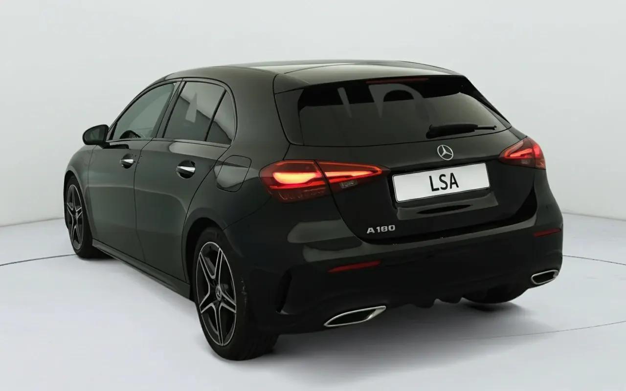 Mercedes-Benz Classe A Paris vue 3 Mercedes-Benz Classe A en leasing sans apport à Paris — vue 3