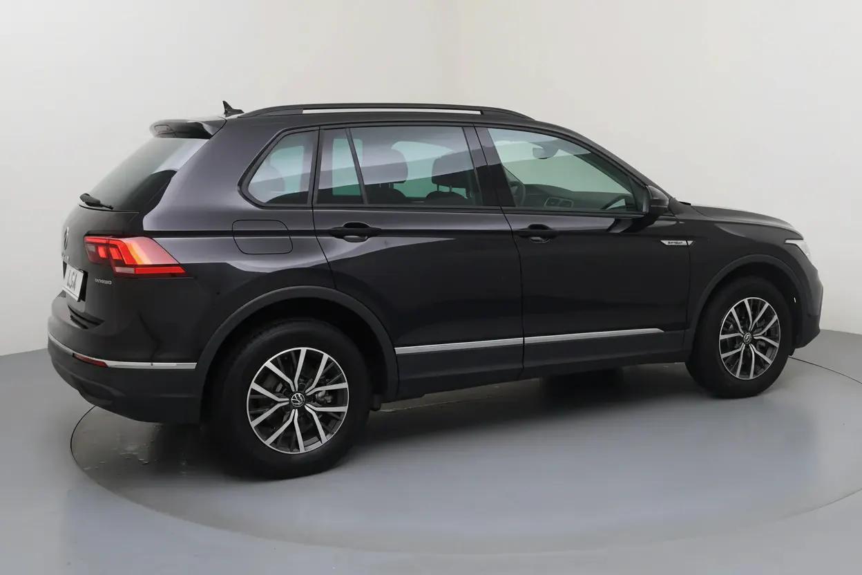 Volkswagen Tiguan Paris vue 3 Volkswagen Tiguan en leasing sans apport à Paris — vue 3
